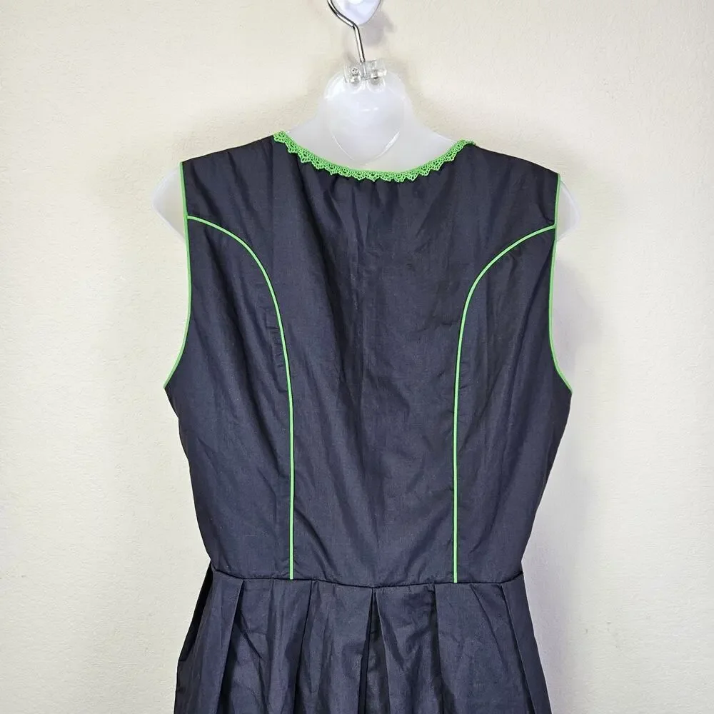 Scarlet Darkness Dirndl Dress XL Costume Bavarian Oktoberfest German Black Green - Picture 9 of 16
